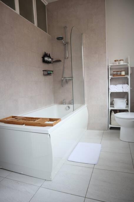 Spacious 1 Bedroom Apartment Leicester Exteriör bild