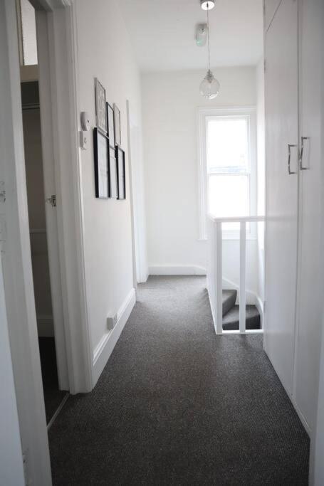 Spacious 1 Bedroom Apartment Leicester Exteriör bild